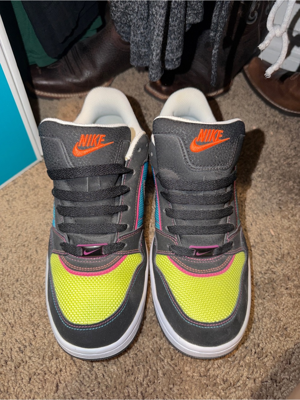 Nike Air Women’s Retro Sneakers Size 8.5 Black Blue Neon Pink Y2K